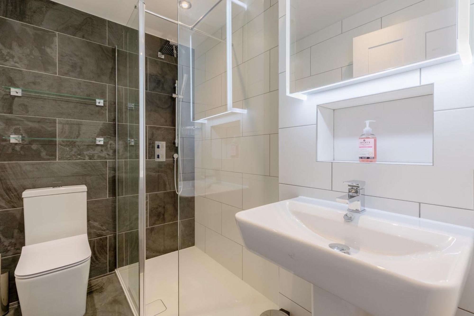 Vogue 1 Bedroom Pimlico Flat Near Victoria Station ลอนดอน ภายนอก รูปภาพ